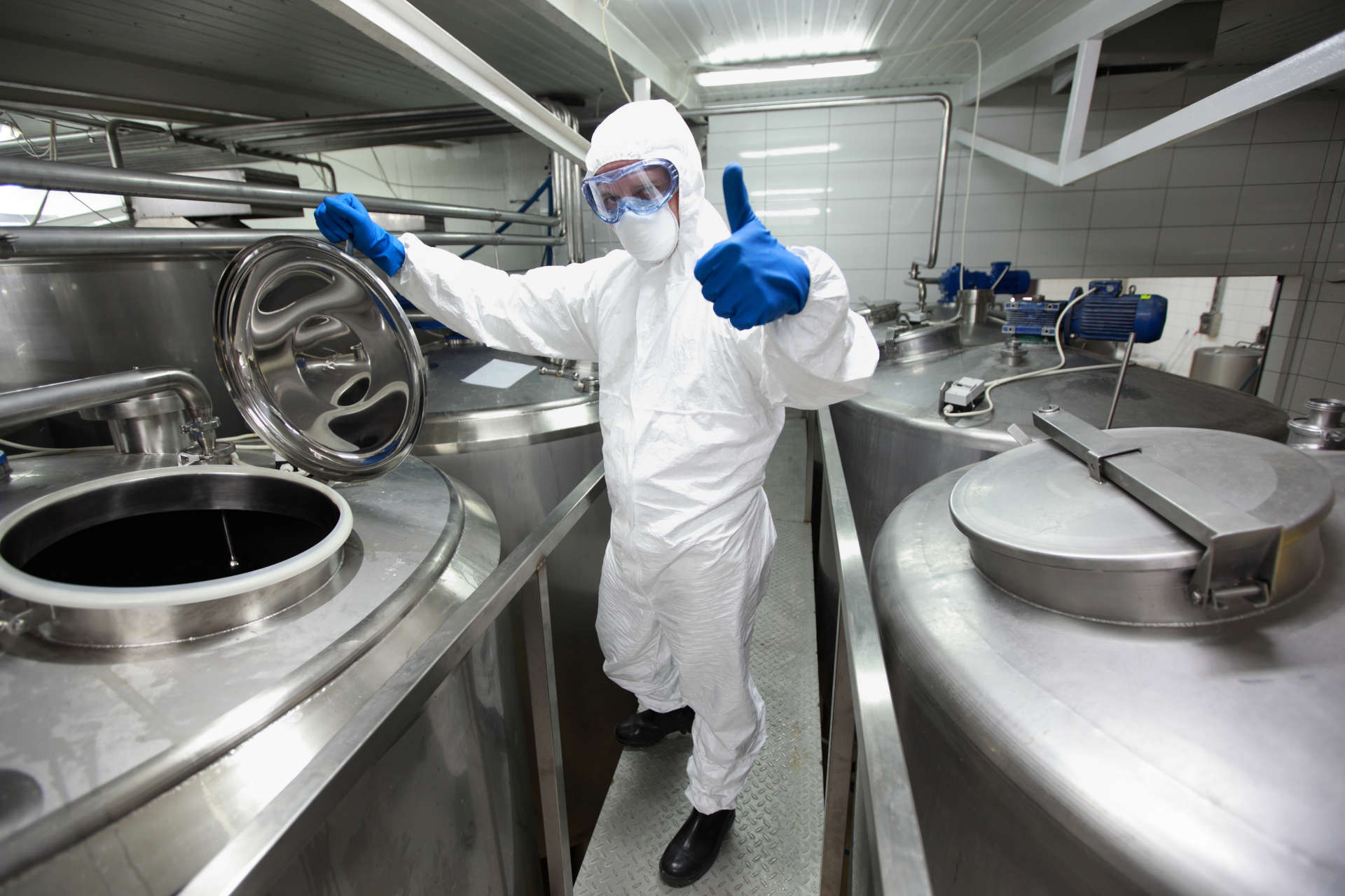 Industrie agro-alimentaire Mise en place des bonnes pratiques de fabrication BPF et des normes alimentaires ANSES par une équipe de spécialistes